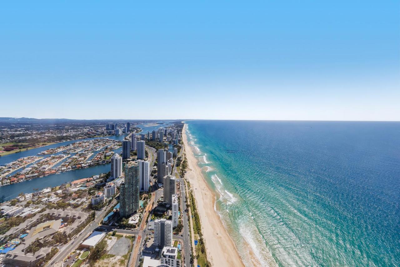Meriton Suites Surfers Paradise Gold Coast Bagian luar foto Aerial view of the Gold Coast, 2018